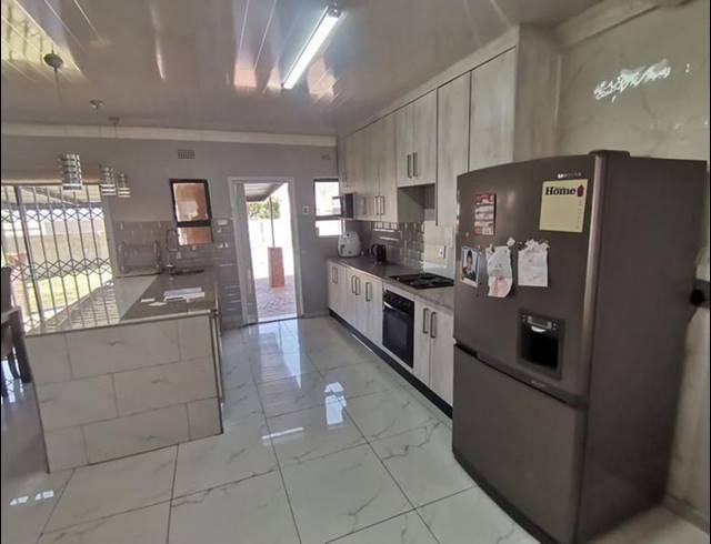 3 BEDROOM HOUSE FOR SALE IN KIBLER PARK